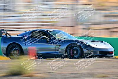 media/Oct-18-2025-Extreme Speed (Sat) [[d6d7e1fef1]]/Group 4 Orange/Session 3 (Turn 1)/